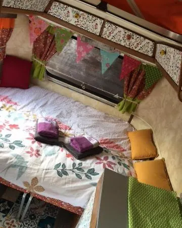 Caravane Vintage Ecommoy